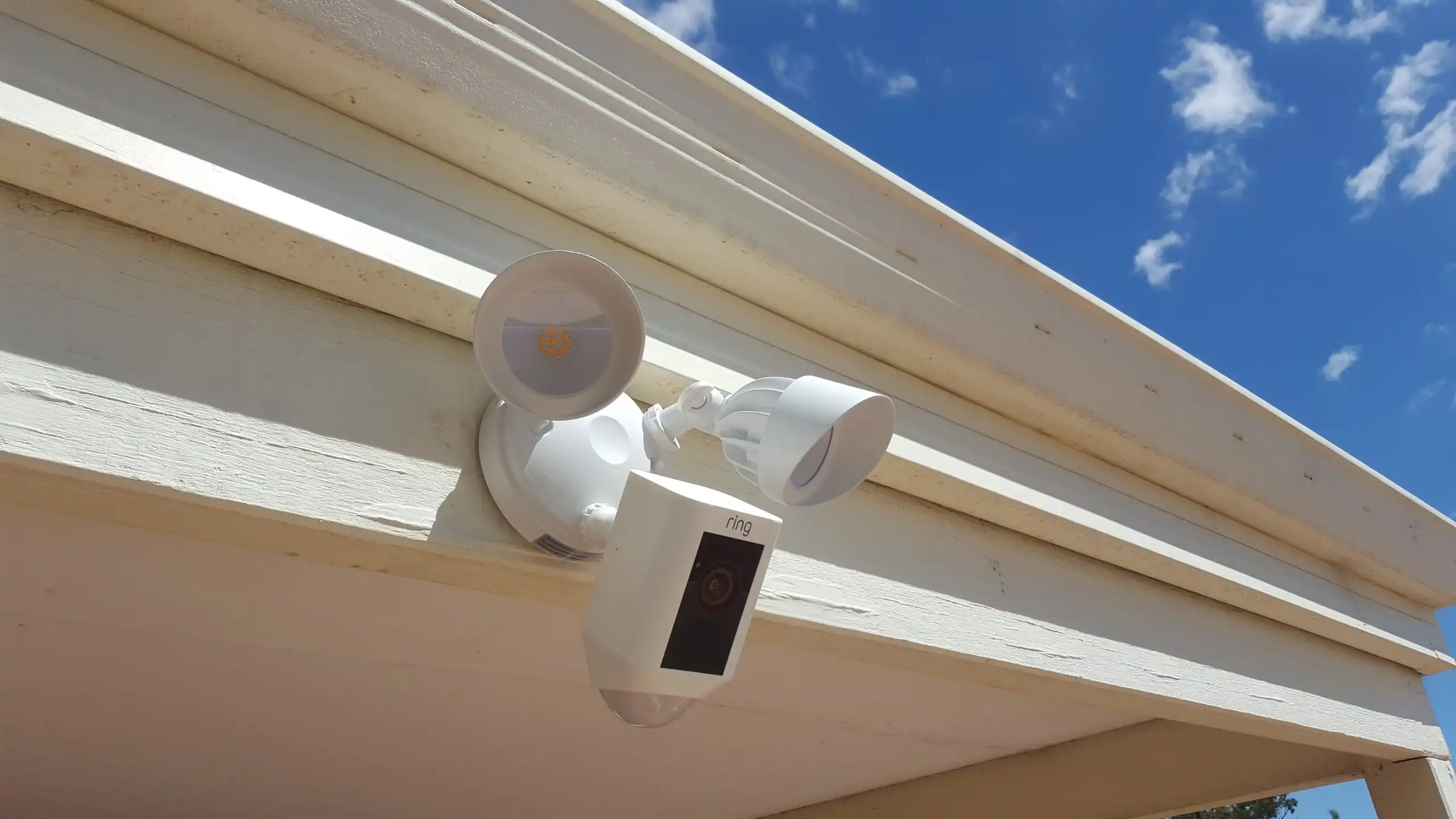 Installation of Outdoor Lights in Coolbellup 4